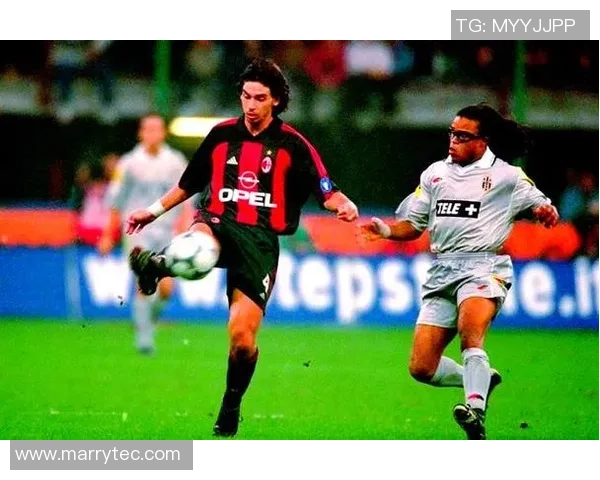 米兰足球历史上的传奇明星们与他们的辉煌成就回顾